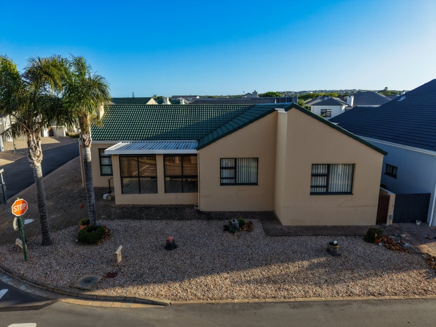 3 Bedroom Property for Sale in Stilbaai Wes Western Cape